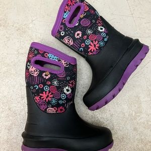 Kids BOGS Size 11